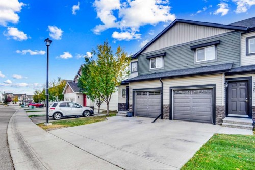 137 Pantego Lane Nw, Calgary, AB - Outdoor With Facade