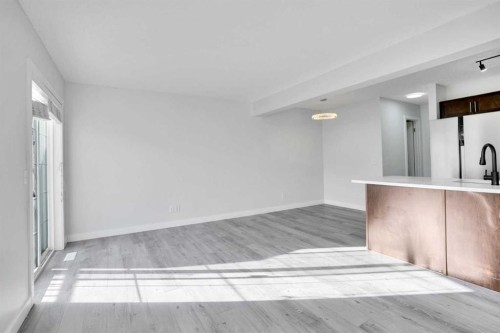 137 Pantego Lane Nw, Calgary, AB - Indoor Photo Showing Other Room