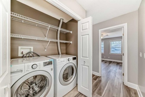 31 Coventry Road Ne, Calgary, AB - Indoor Photo Showing Laundry Room
