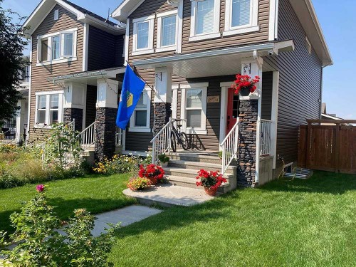 109 Heartland Boulevard  Cochrane, AB T4C 2R1