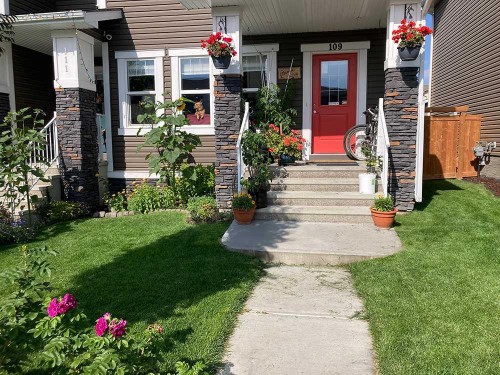 109 Heartland Boulevard, Cochrane, AB 