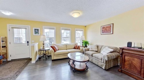 109 Heartland Boulevard, Cochrane, AB 
