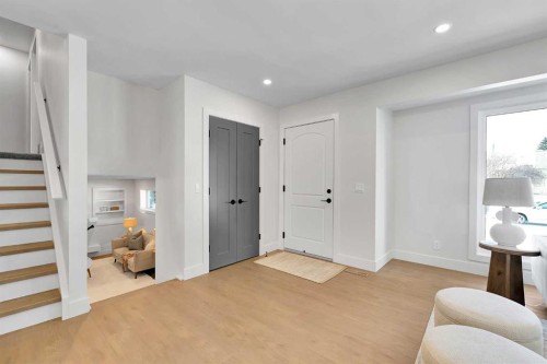 928 Lake Twintree Crescent Se, Calgary, AB - Indoor Photo Showing Other Room