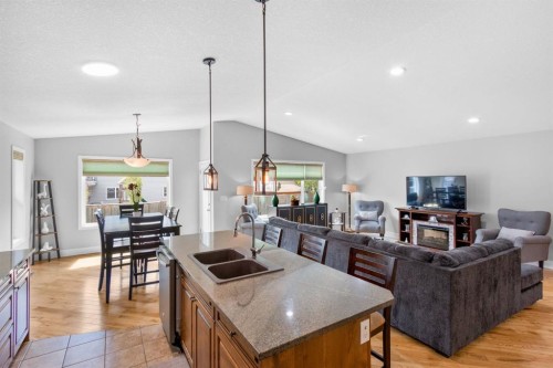 29 Sandpiper Drive, Didsbury, AB - Indoor