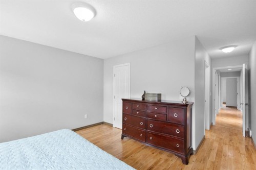 29 Sandpiper Drive, Didsbury, AB - Indoor Photo Showing Bedroom