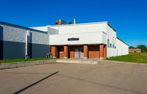 29 Sandpiper Drive, Didsbury, AB - Outdoor