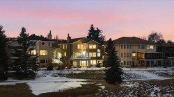 40 Country Hills Close NW Calgary, AB T3K 3Y9