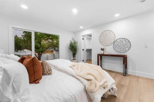 10404 Maplemont Road Se, Calgary, AB - Indoor Photo Showing Bedroom