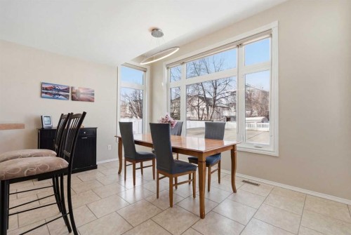 1067 Coventry Drive Ne, Calgary, AB - Indoor Photo Showing Dining Room