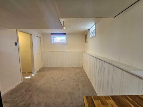 7639 Ogden Road Se, Calgary, AB - Indoor