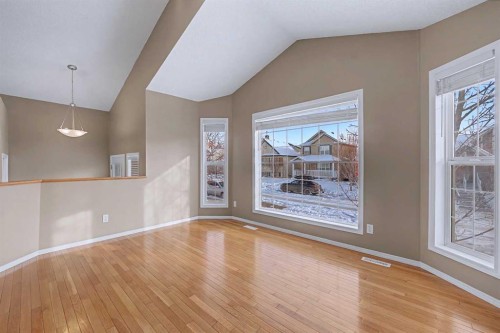 522 Evermeadow Road Sw, Calgary, AB - Indoor Photo Showing Other Room