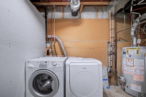 522 Evermeadow Road Sw, Calgary, AB - Indoor Photo Showing Laundry Room