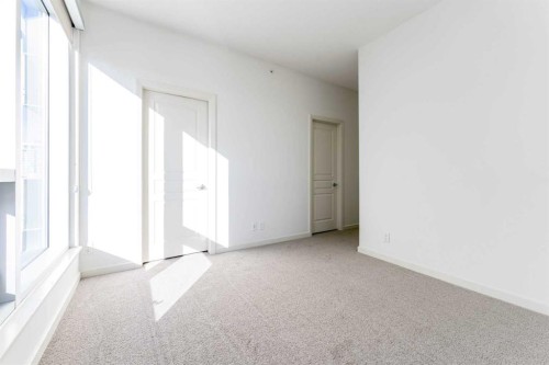 602-1320 1 Street Se, Calgary, AB - Indoor Photo Showing Other Room