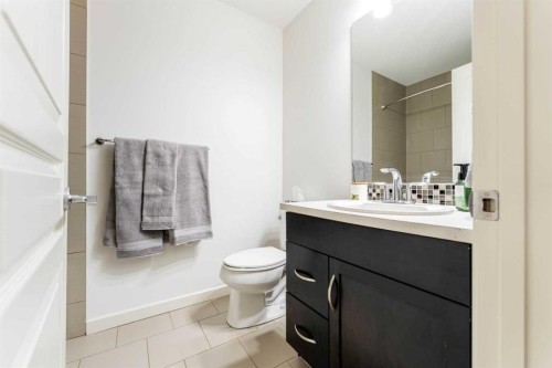 602-1320 1 Street Se, Calgary, AB - Indoor Photo Showing Bathroom