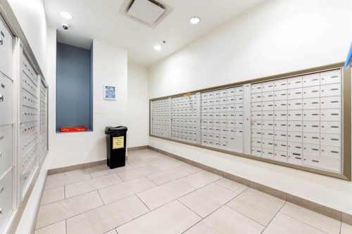 602-1320 1 Street Se, Calgary, AB - Indoor Photo Showing Other Room