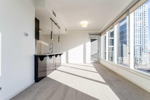 602-1320 1 Street Se, Calgary, AB - Indoor Photo Showing Other Room