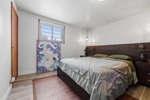 1019 8 Avenue Ne, Calgary, AB - Indoor Photo Showing Bedroom