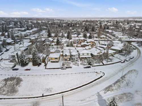 1019 8 Avenue Ne, Calgary, AB - Outdoor With View