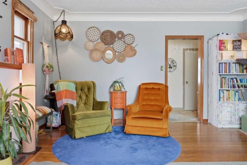 1019 8 Avenue Ne, Calgary, AB - Indoor