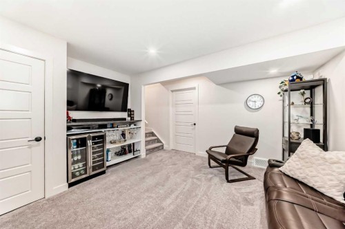 29 Precedence Glen, Cochrane, AB - Indoor