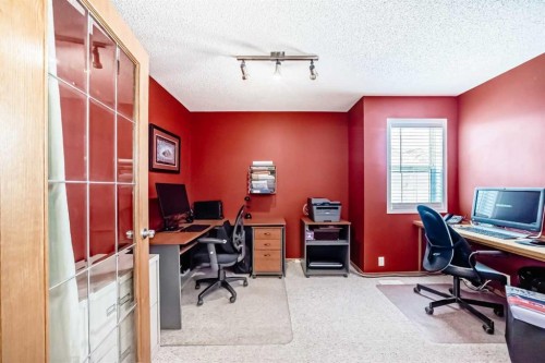 199 Mt Brewster Circle Se, Calgary, AB - Indoor Photo Showing Office