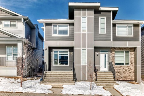 81 Herron Mews Ne, Calgary, AB - Outdoor With Facade