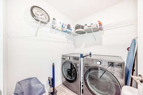 81 Herron Mews Ne, Calgary, AB - Indoor Photo Showing Laundry Room
