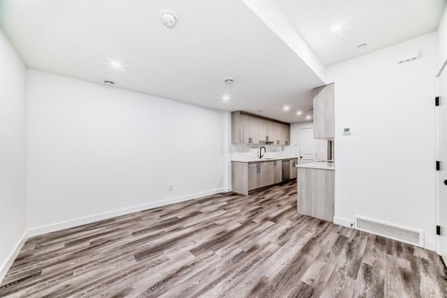 81 Herron Mews Ne, Calgary, AB - Indoor