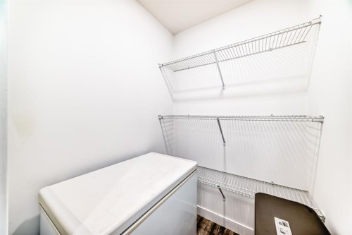 81 Herron Mews Ne, Calgary, AB - Indoor With Storage