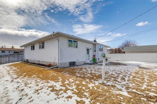 6820 4 Avenue Se, Calgary, AB - Outdoor