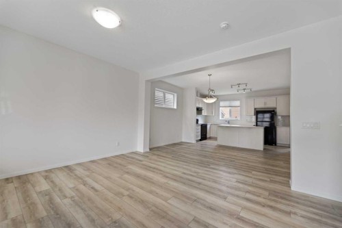 124 Cityspring Way Ne, Calgary, AB - Indoor Photo Showing Kitchen