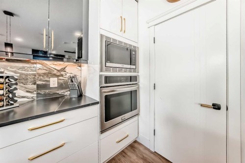 630 Rocky Ridge View Nw, Calgary, AB - Indoor Photo Showing Kitchen