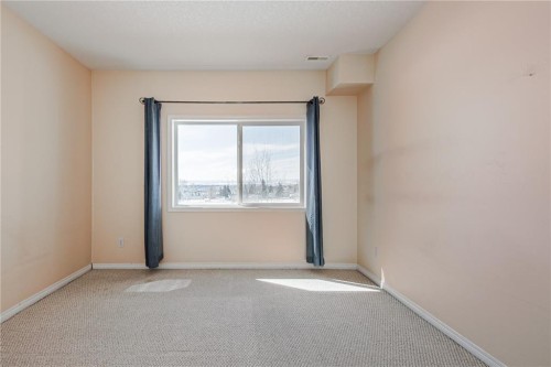 144 Rocky Vista Terrace Nw, Calgary, AB - Indoor Photo Showing Other Room