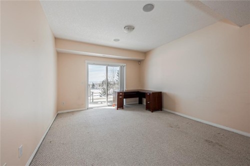 144 Rocky Vista Terrace Nw, Calgary, AB - Indoor Photo Showing Other Room