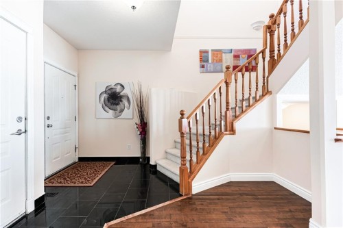 144 Rocky Vista Terrace Nw, Calgary, AB - Indoor Photo Showing Other Room