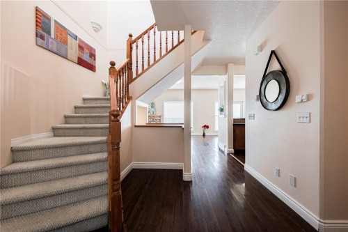 144 Rocky Vista Terrace Nw, Calgary, AB - Indoor Photo Showing Other Room