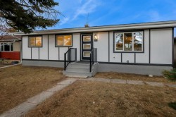 6316 Travois Crescent NW Calgary, AB T2K 3S7