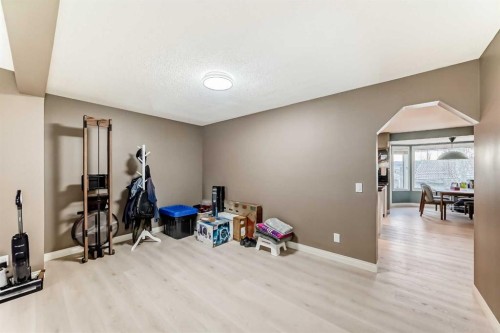 668 Scimitar Bay Nw, Calgary, AB - Indoor