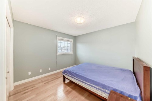 668 Scimitar Bay Nw, Calgary, AB - Indoor Photo Showing Bedroom