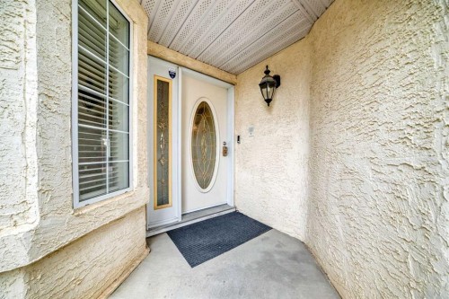 668 Scimitar Bay Nw, Calgary, AB - Outdoor