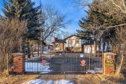 40 Pleasant Range Place  Rural Rocky View County, AB T1Z 0H2