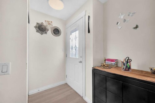 48 Faldale Close Ne, Calgary, AB - Indoor Photo Showing Other Room