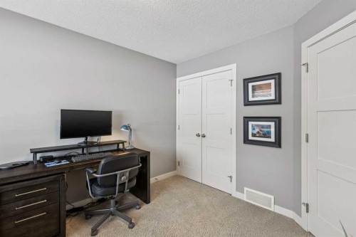 4936 20 Avenue Nw, Calgary, AB - Indoor Photo Showing Office