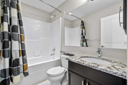 54 Auburn Crest Way Se, Calgary, AB - Indoor Photo Showing Bathroom
