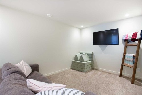 31 Sunset Link, Cochrane, AB - Indoor