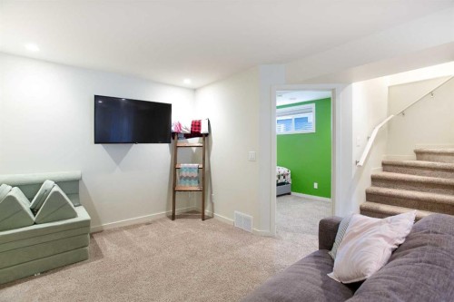 31 Sunset Link, Cochrane, AB - Indoor