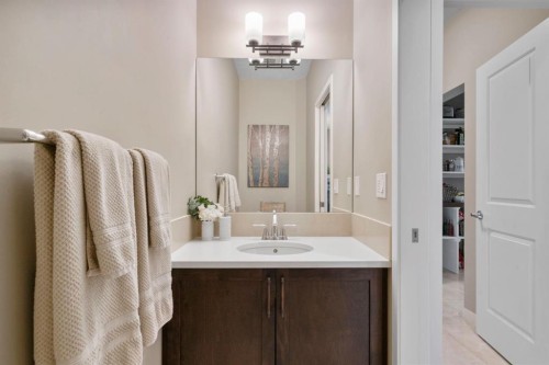55 Cranarch Terrace Se, Calgary, AB - Indoor Photo Showing Bathroom