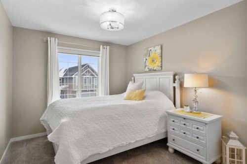 55 Cranarch Terrace Se, Calgary, AB - Indoor Photo Showing Bedroom