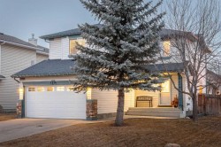 164 West Lakeview Circle  Chestermere, AB T1X 1H7