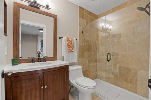 164 West Lakeview Circle, Chestermere, AB - Indoor Photo Showing Bathroom